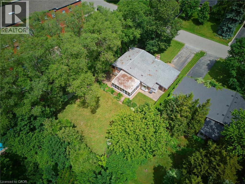 320 RIVER SIDE Drive - 4