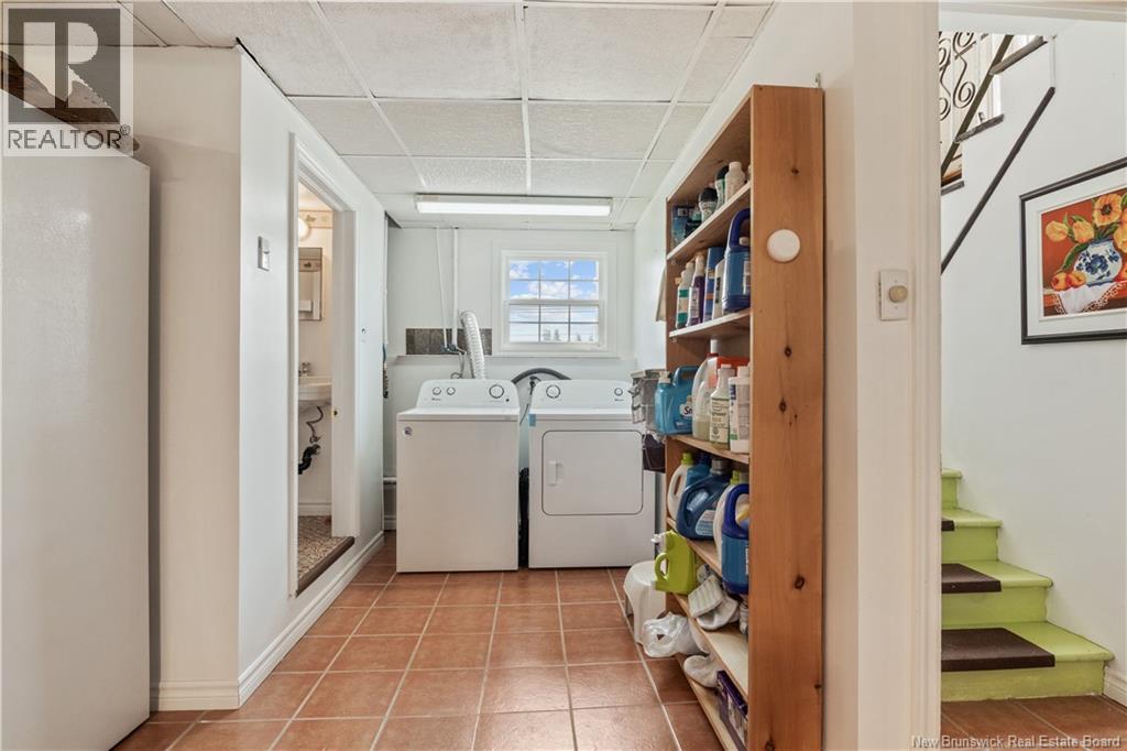 796 Royal - Image 21