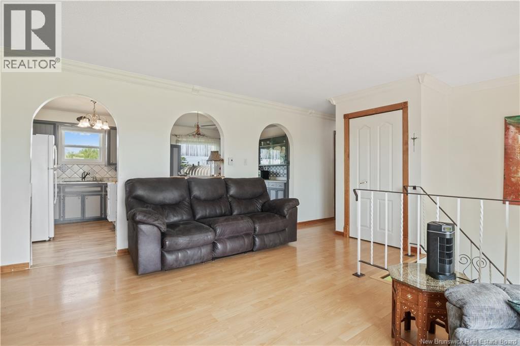 796 Royal - Image 5