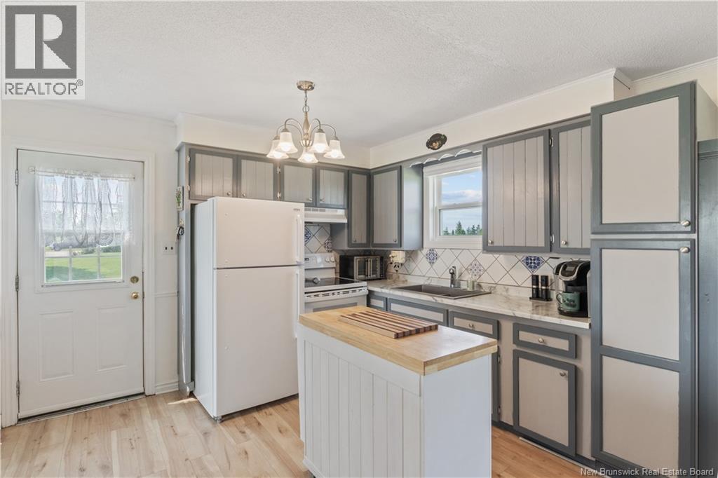 796 Royal - Image 6