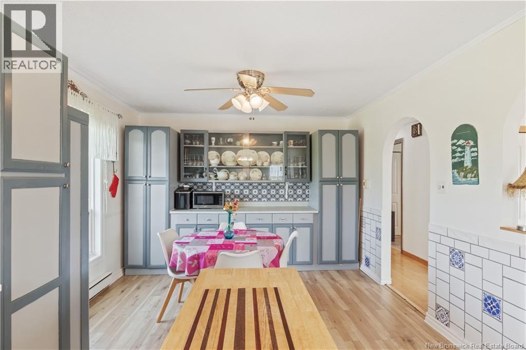 796 Royal - Image 9