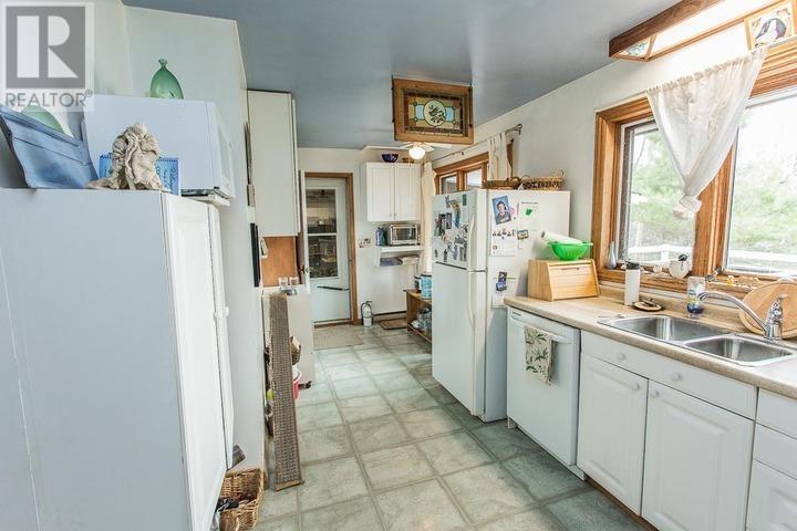 103 Birch Point DR, Laird Township - 12