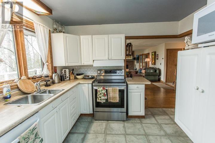 103 Birch Point DR, Laird Township - 13