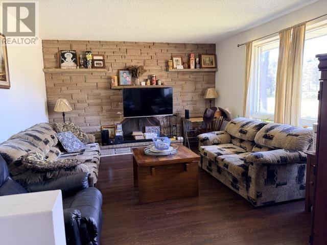 26145 Highway 17 E - 7