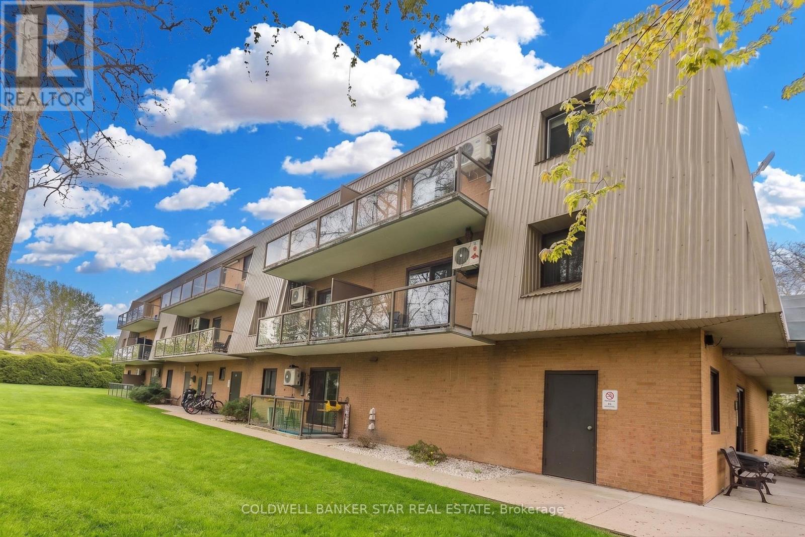 #106 91 SPRUCE STREET W - 26