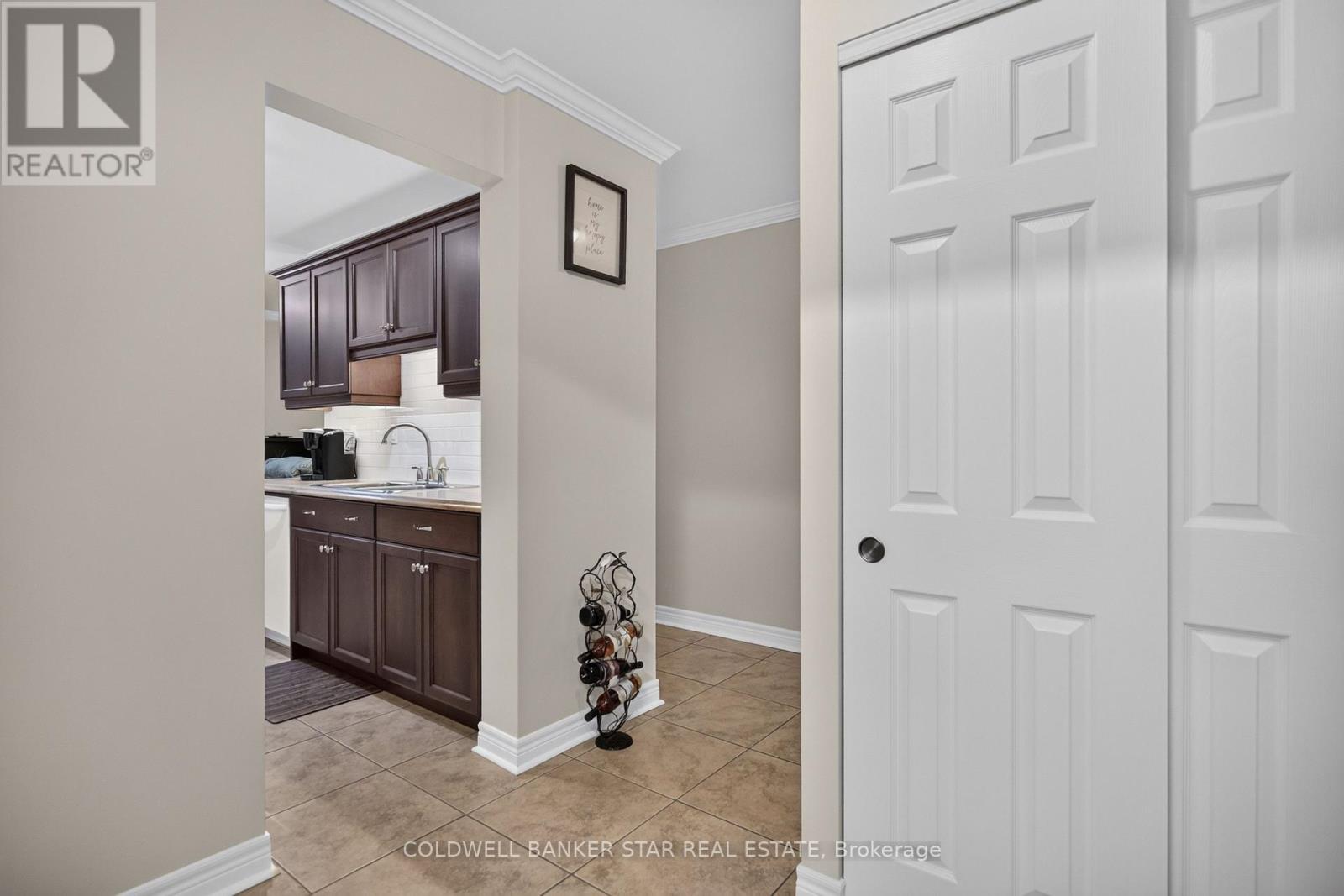#106 91 SPRUCE STREET W - 5