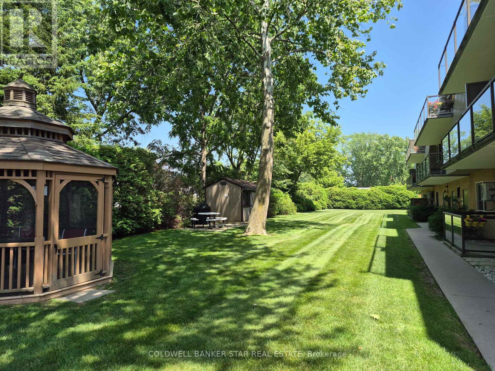 #106 91 SPRUCE STREET W - 28