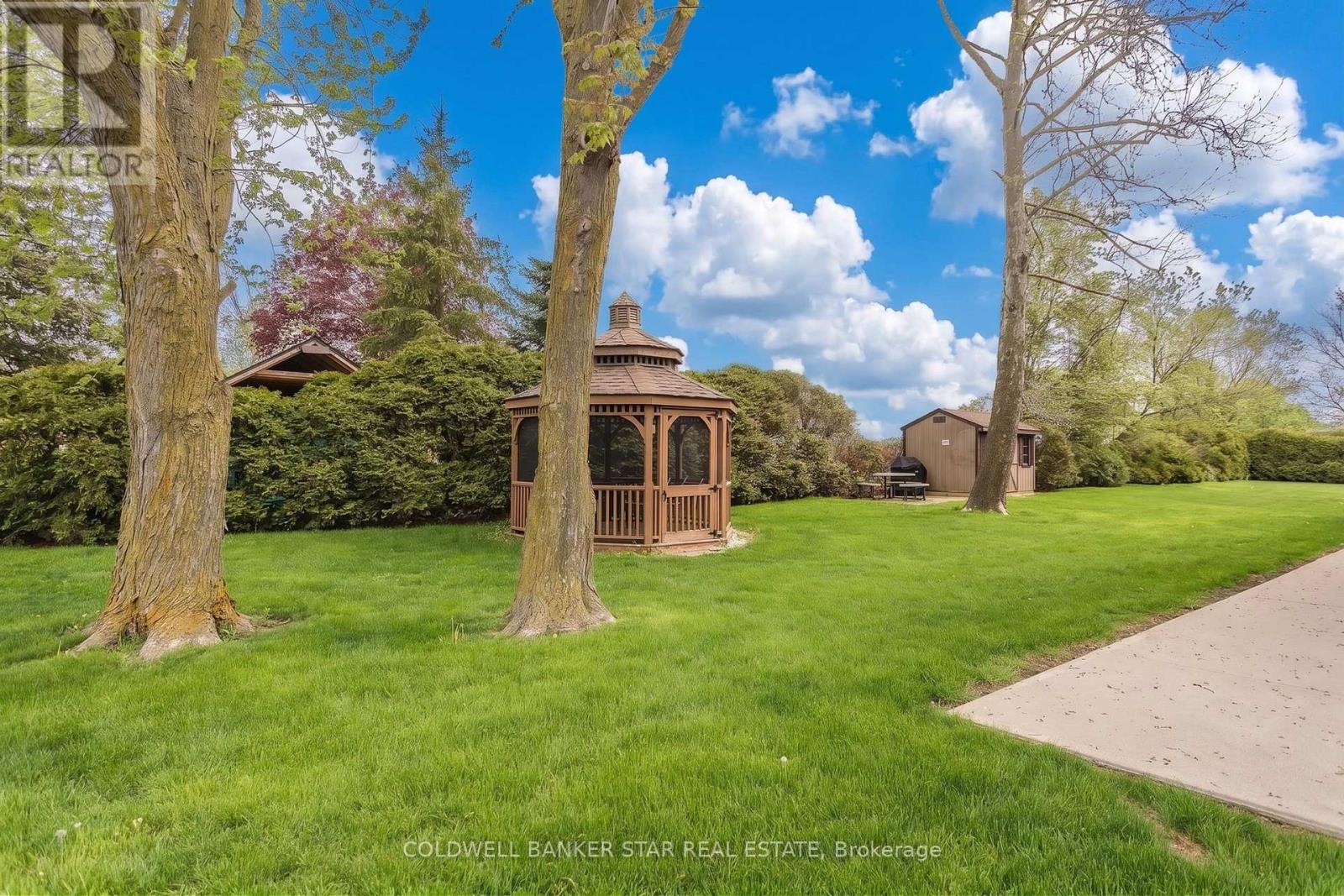 #106 91 SPRUCE STREET W - 30
