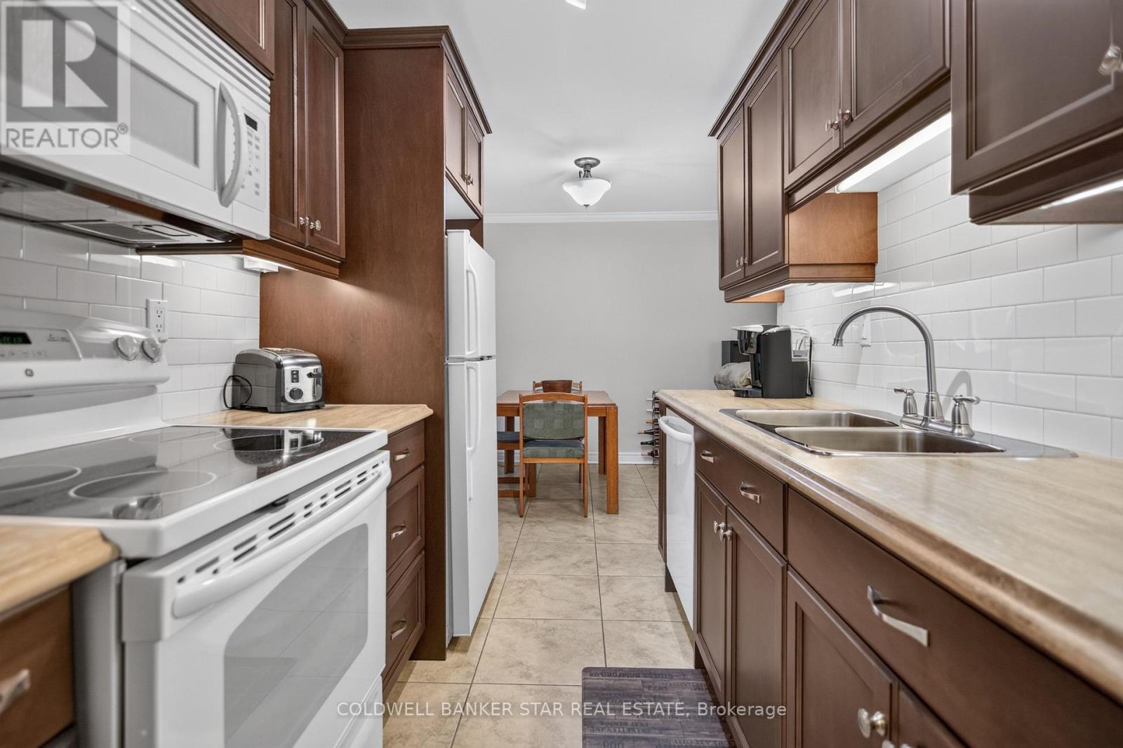#106 91 SPRUCE STREET W - 7