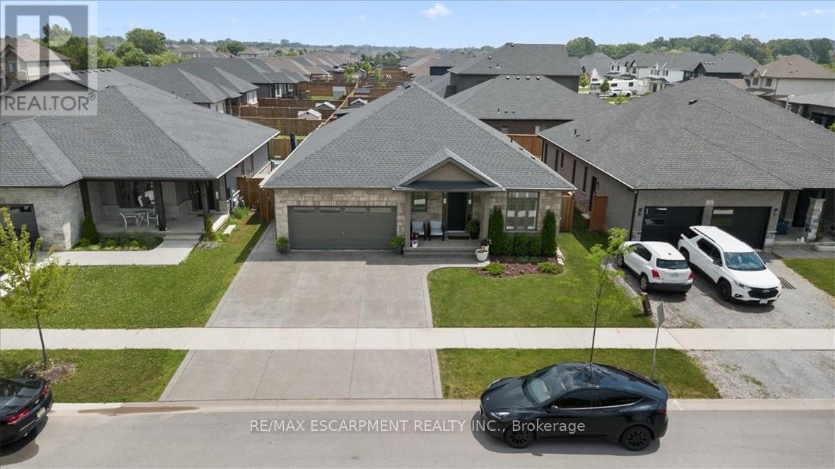 242 JULIA DRIVE - 3