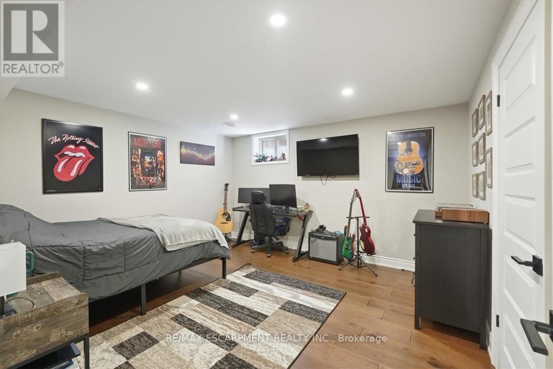 242 JULIA DRIVE - 40