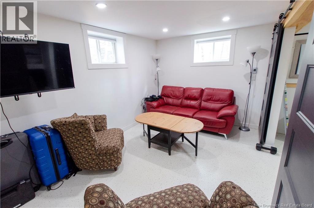55 Randall Drive - 40