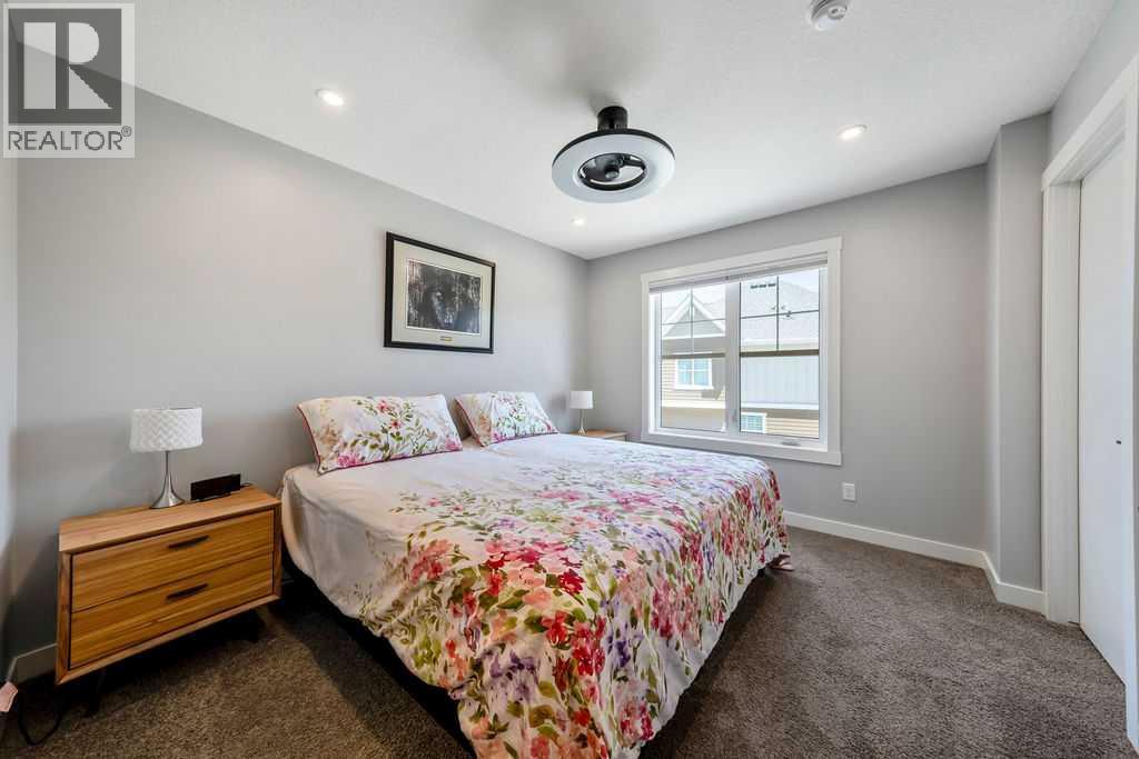 869 Cranston Avenue SE - 19