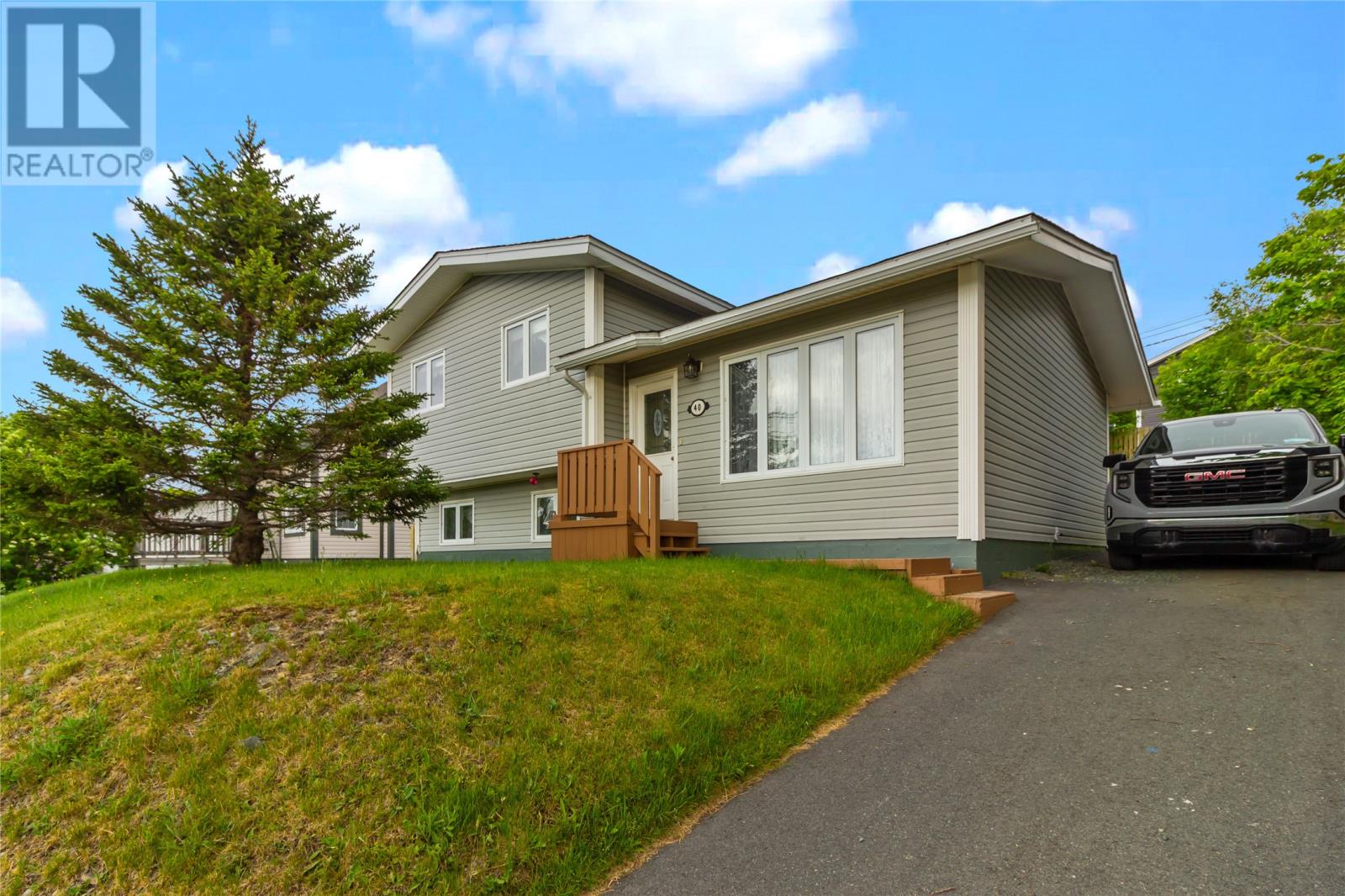 40 Dillon Crescent - 1