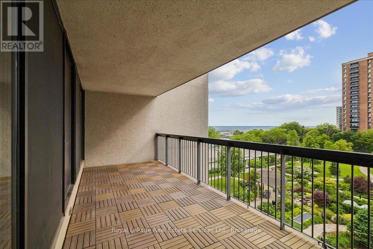 #506 2170 MARINE DRIVE - Image 16