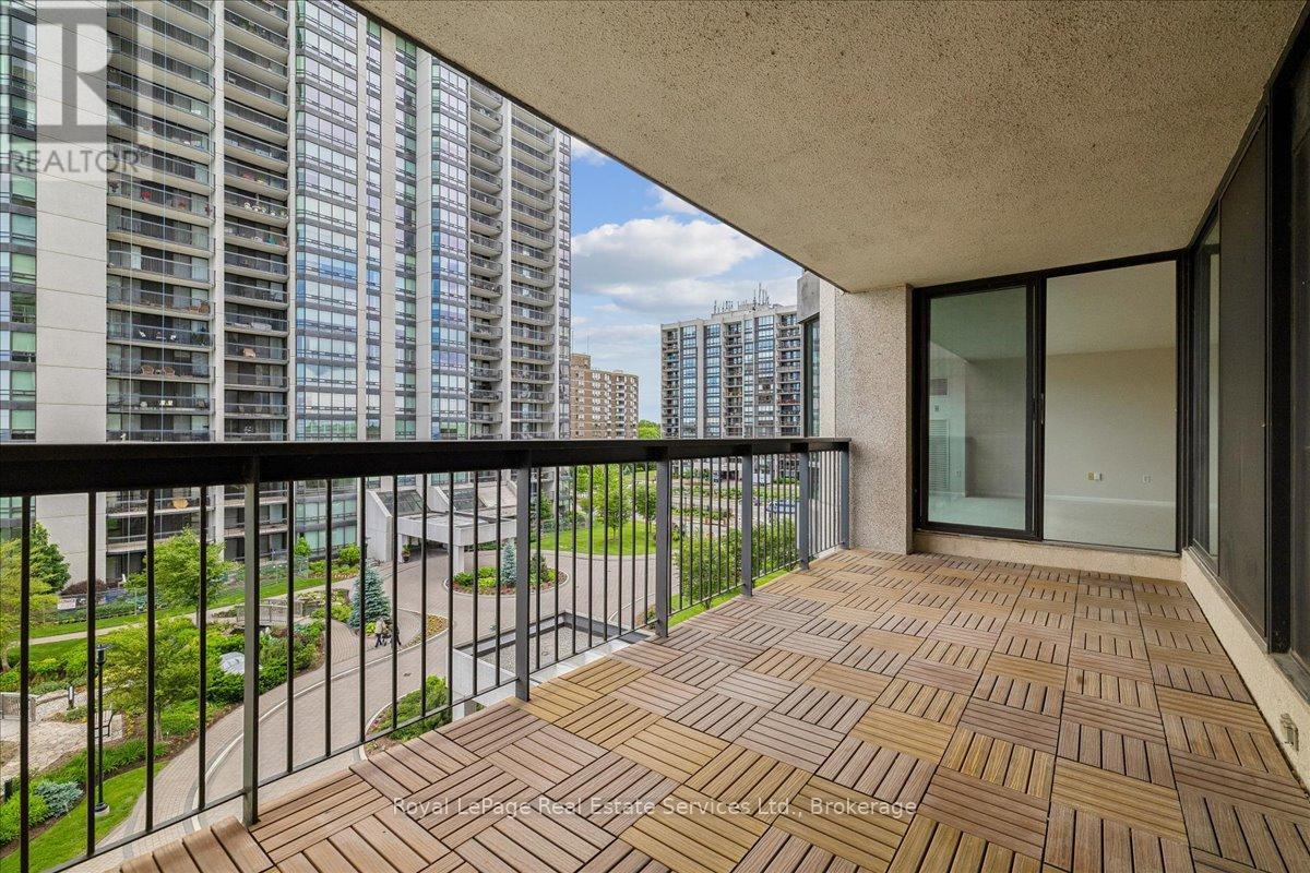 #506 2170 MARINE DRIVE - Image 17