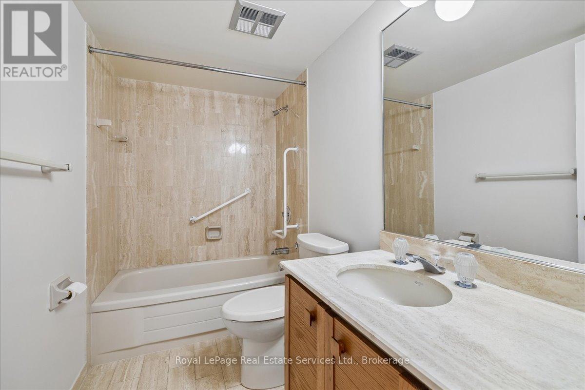 #506 2170 MARINE DRIVE - Image 28