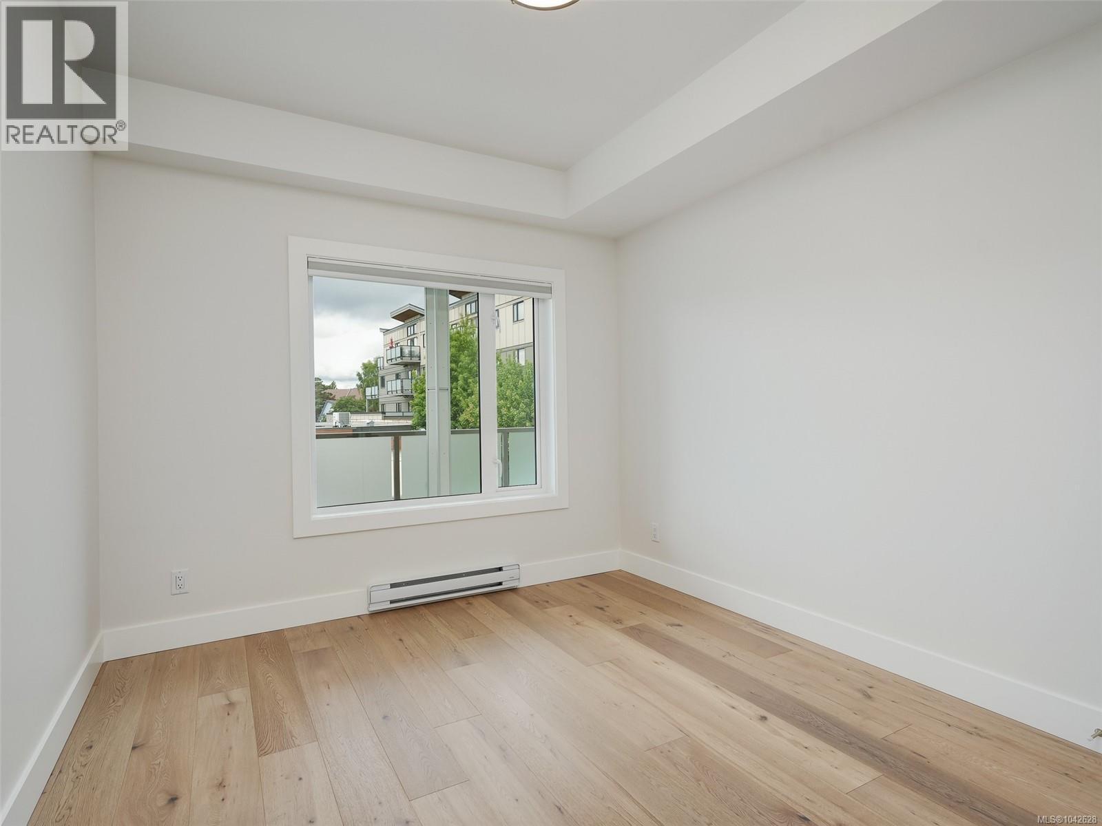 #203 7098 Wallace Dr - 12