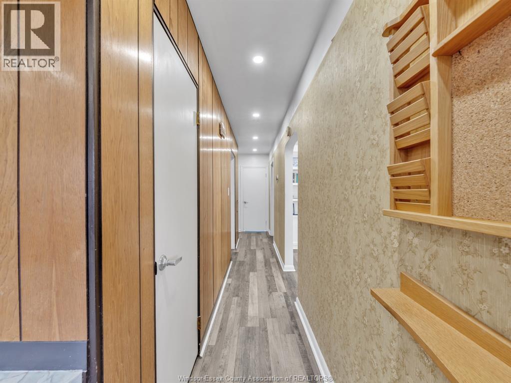 3551 DOMINION BOULEVARD - 12