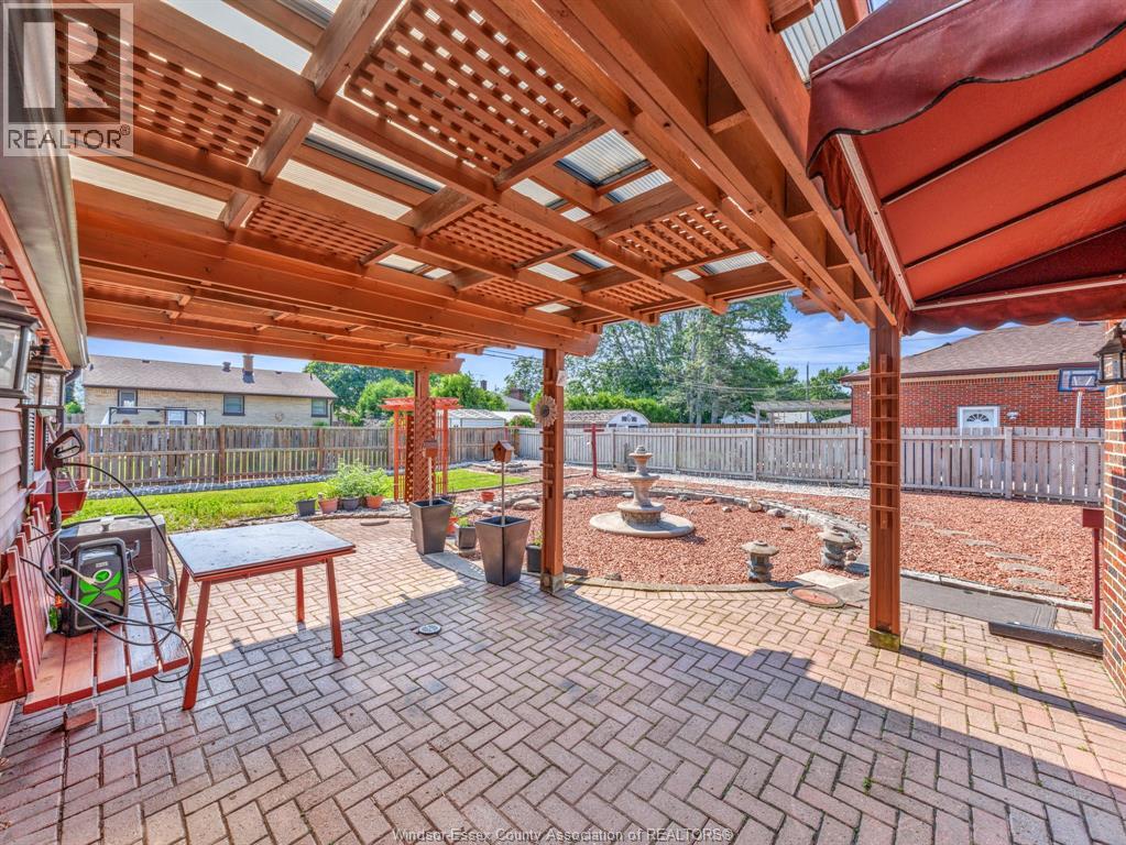 3551 DOMINION BOULEVARD - 36