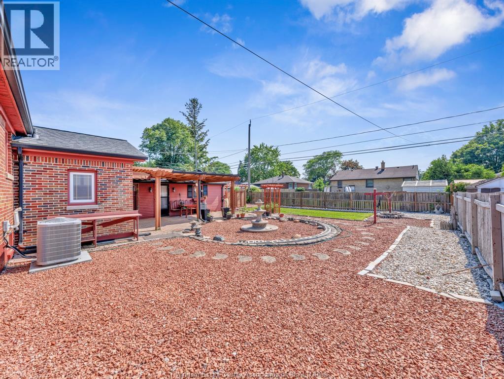 3551 DOMINION BOULEVARD - 38