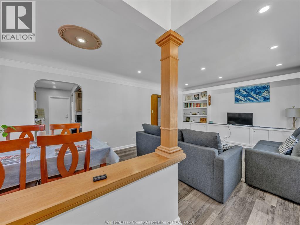 3551 DOMINION BOULEVARD - 4