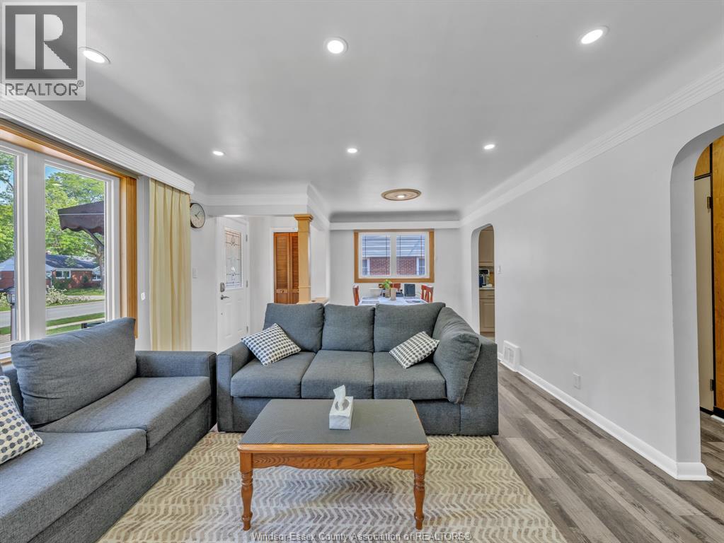 3551 DOMINION BOULEVARD - 8