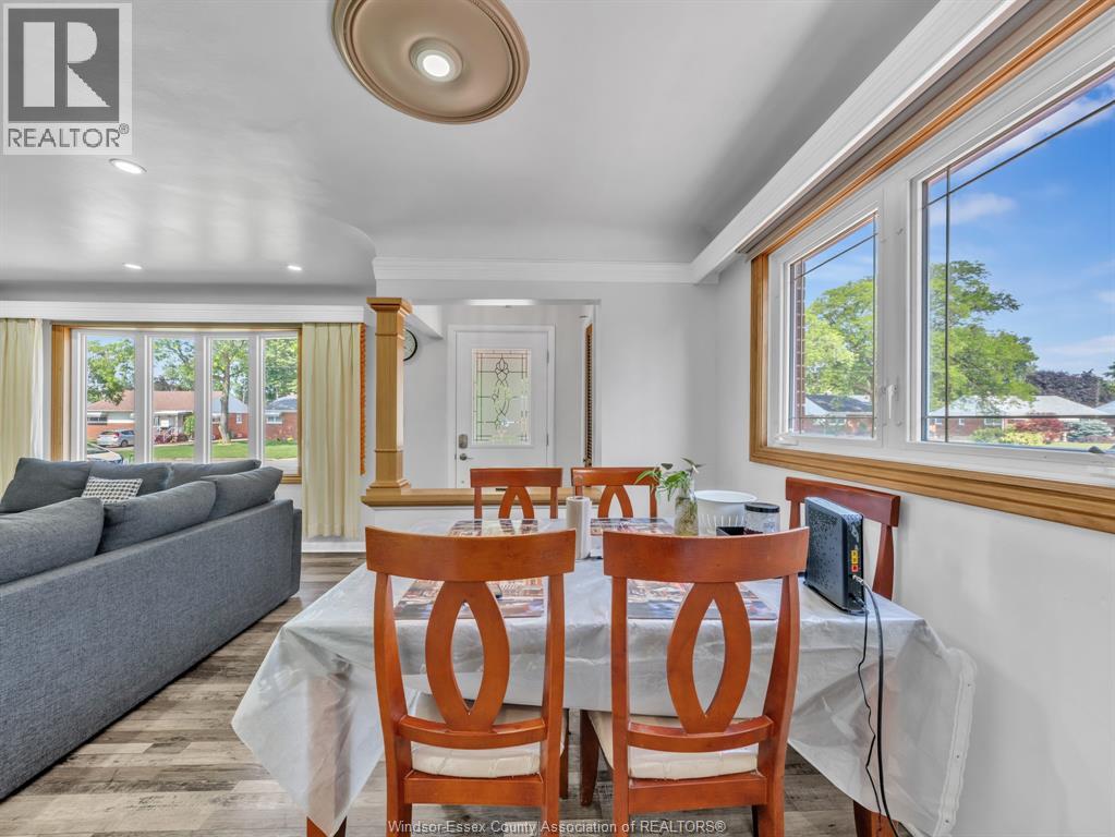 3551 DOMINION BOULEVARD - 9