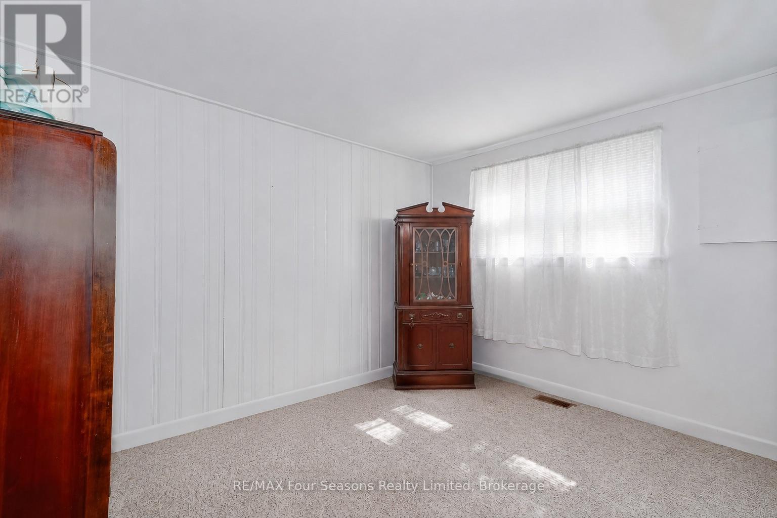 201 SUNNIDALE STREET - 17
