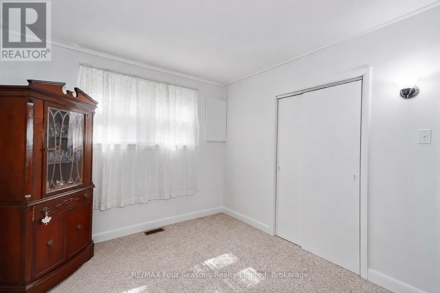201 SUNNIDALE STREET - 18