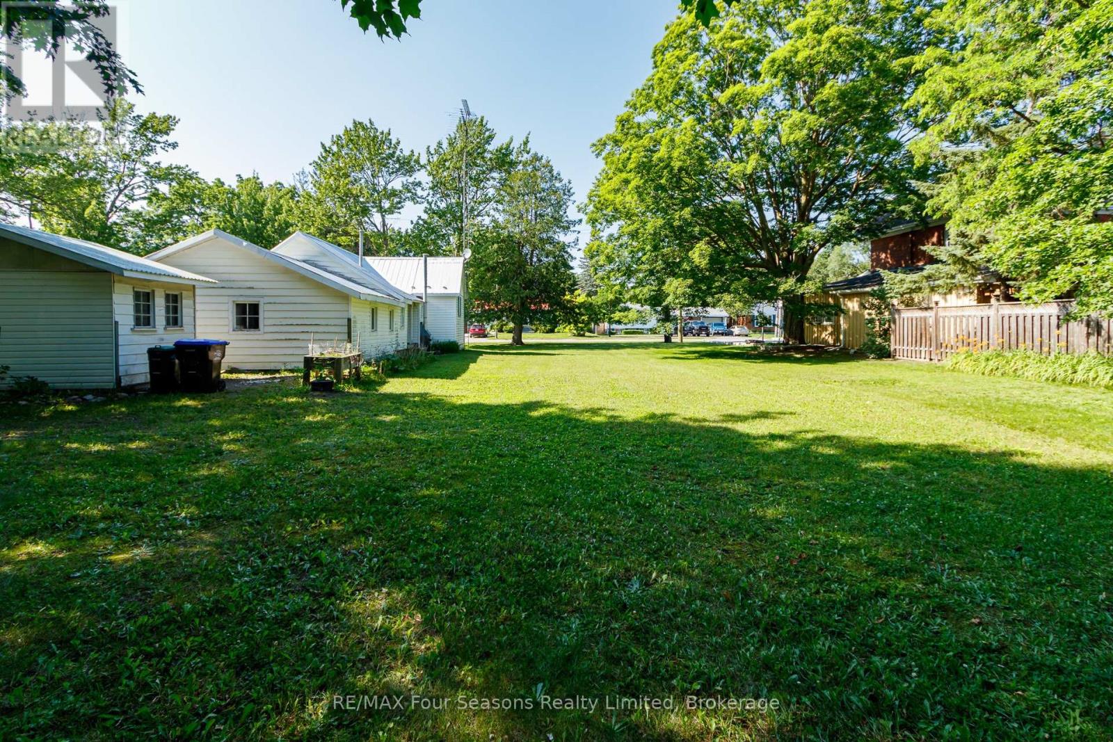 201 SUNNIDALE STREET - 28