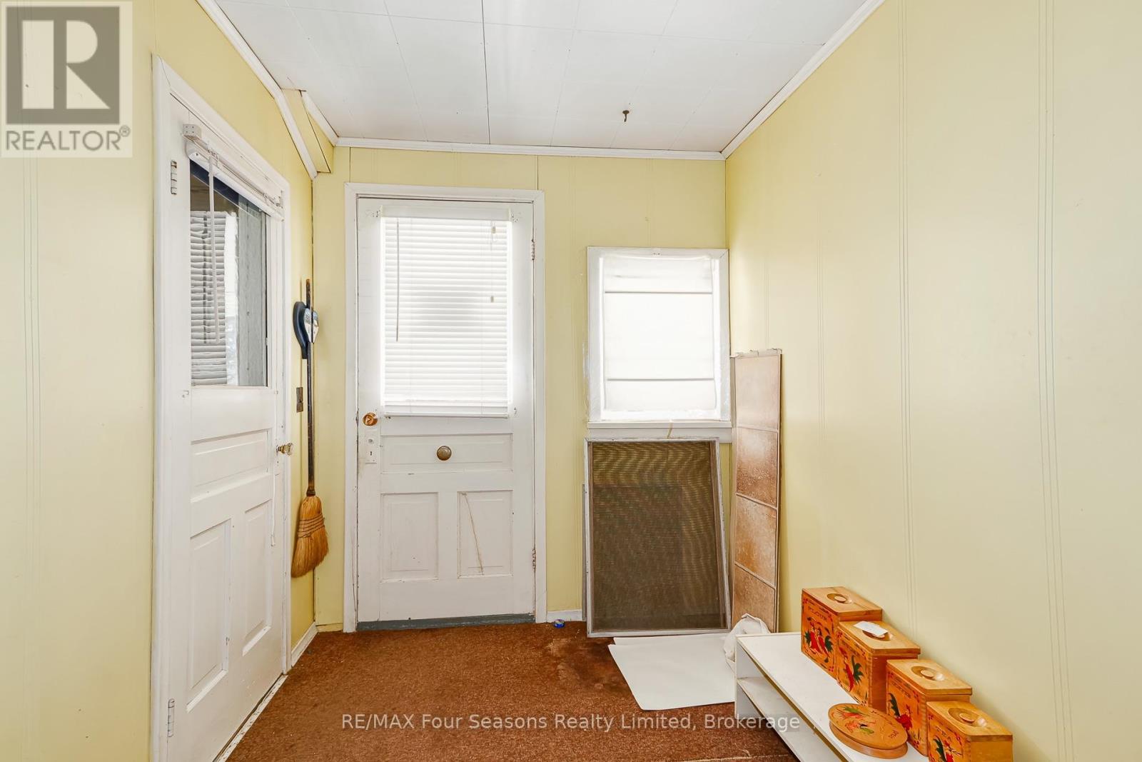 201 SUNNIDALE STREET - 9