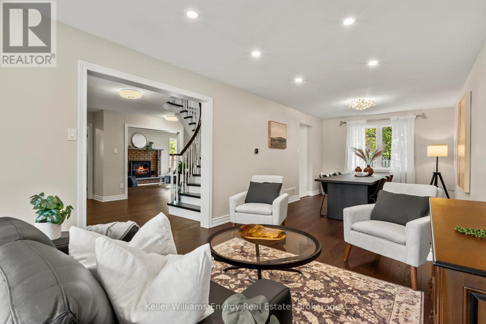 35 WILLIAM STEPHENSON DRIVE - 14