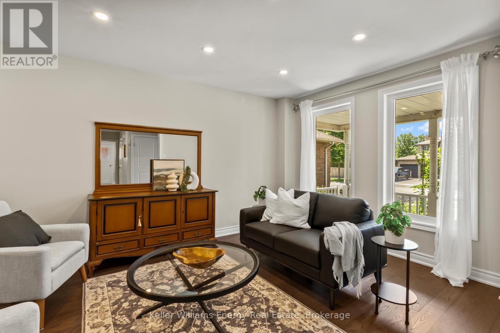 35 WILLIAM STEPHENSON DRIVE - 15
