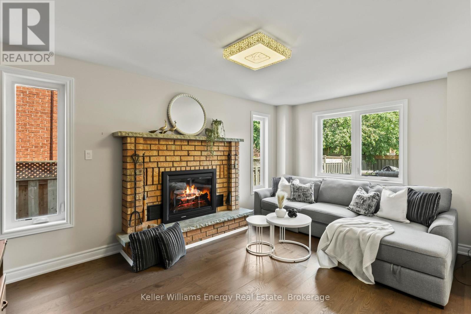 35 WILLIAM STEPHENSON DRIVE - 19