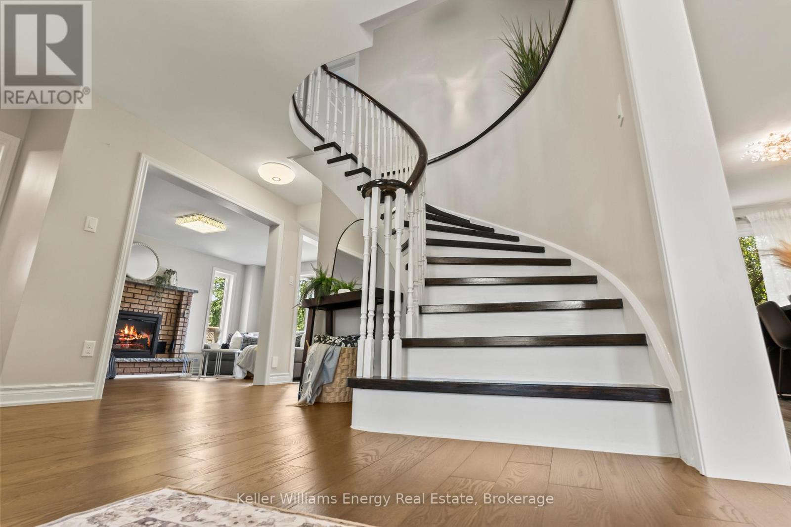35 WILLIAM STEPHENSON DRIVE - 20