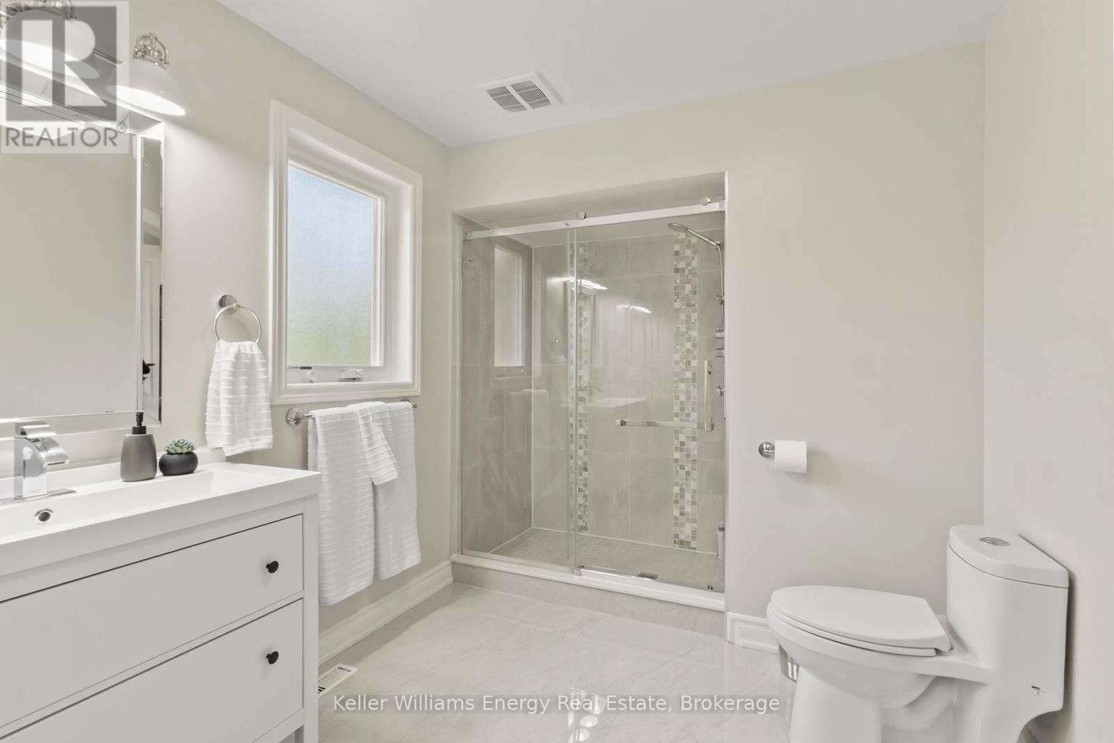35 WILLIAM STEPHENSON DRIVE - 24