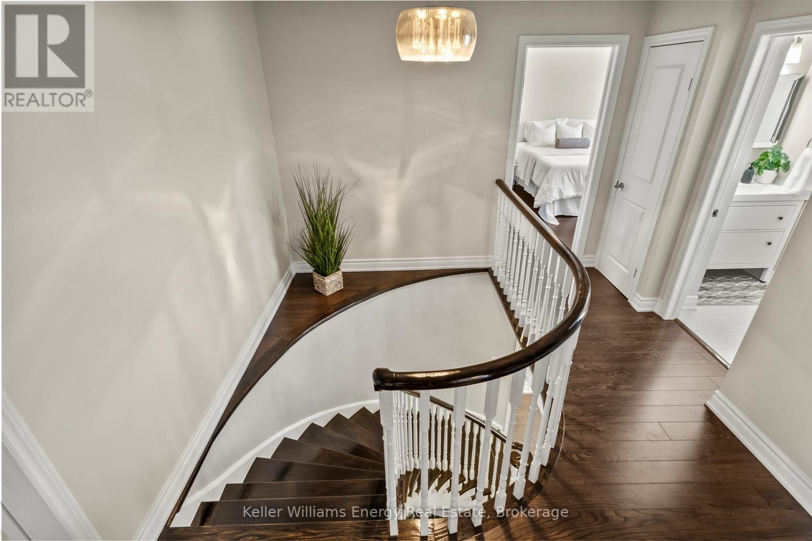 35 WILLIAM STEPHENSON DRIVE - 26