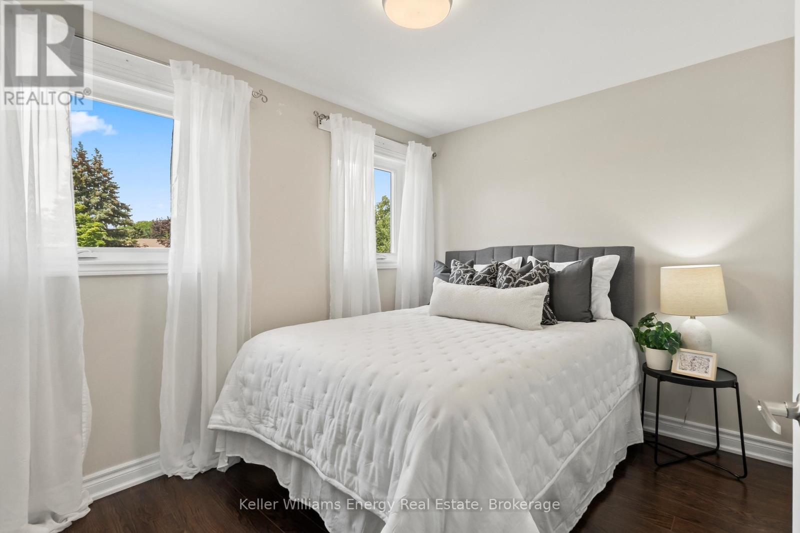 35 WILLIAM STEPHENSON DRIVE - 30