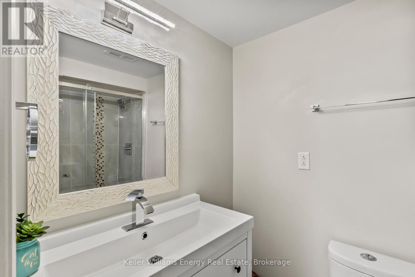 35 WILLIAM STEPHENSON DRIVE - 35