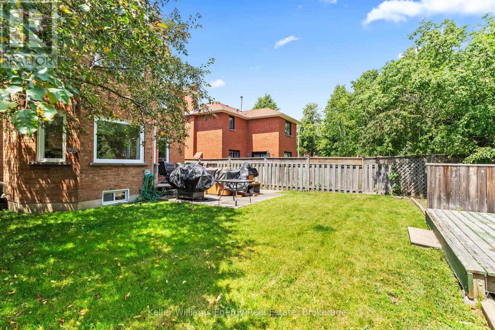 35 WILLIAM STEPHENSON DRIVE - 42