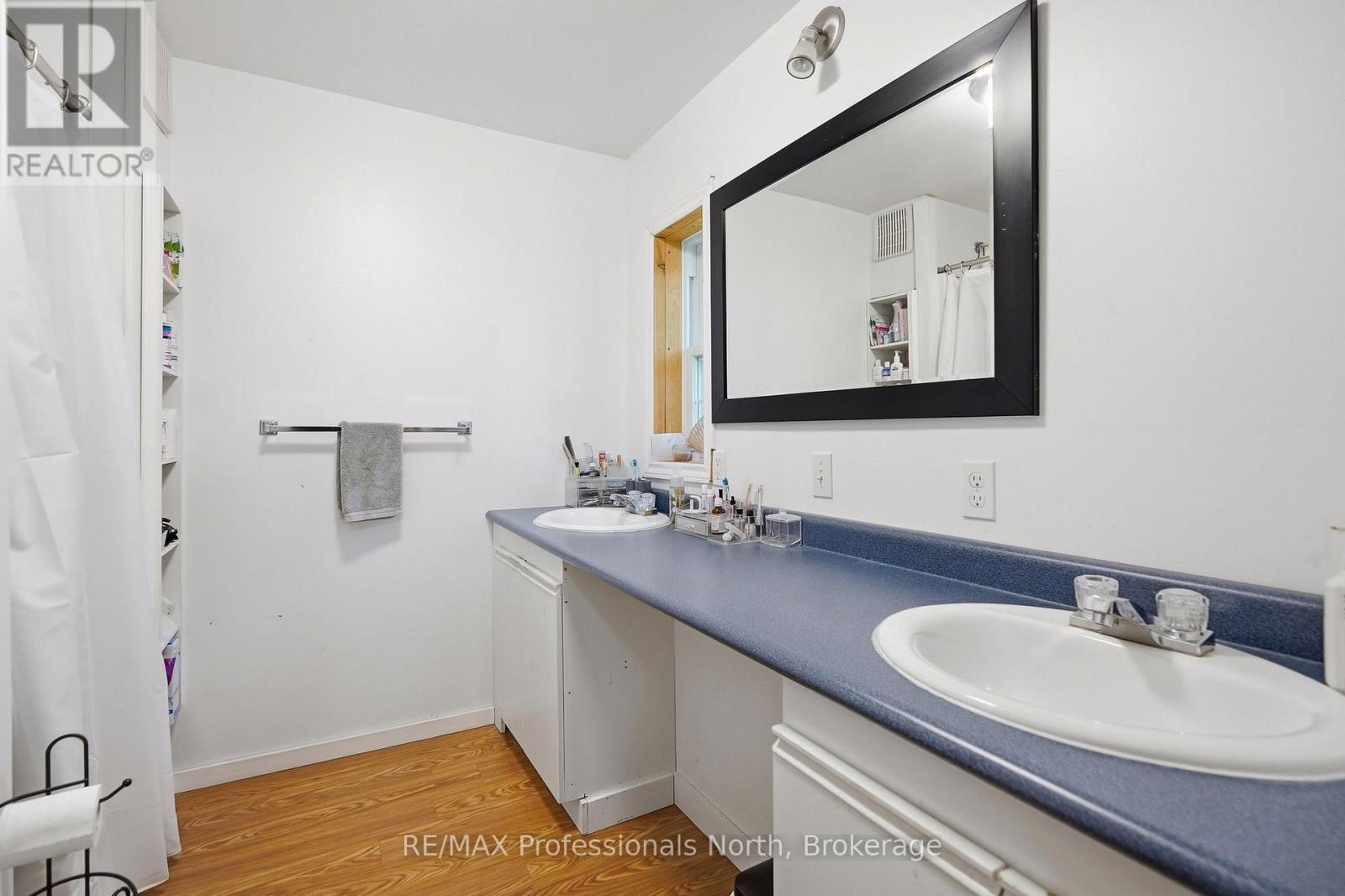 264 STEPHENSON 4 ROAD W - 17