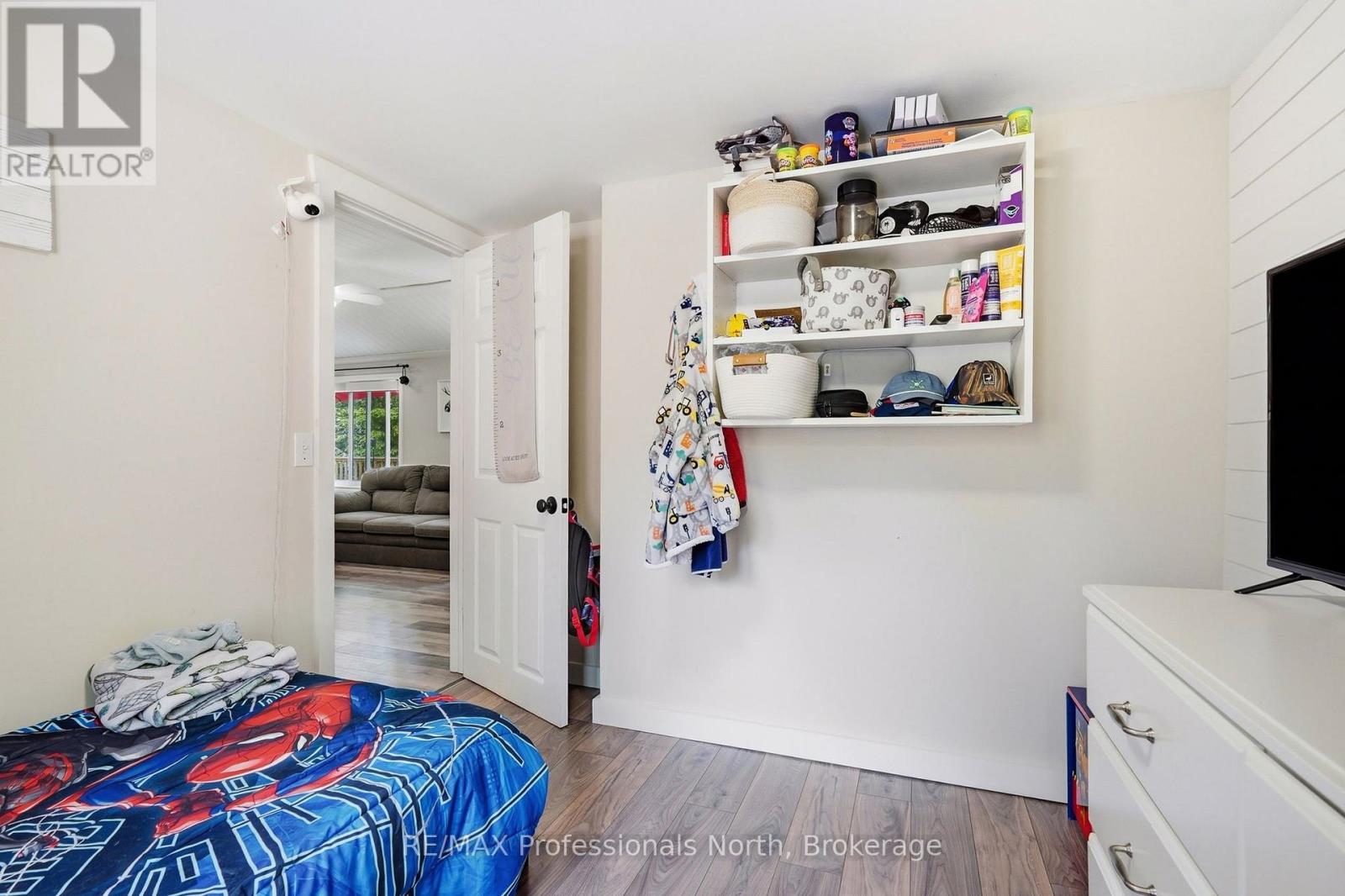 264 STEPHENSON 4 ROAD W - 19