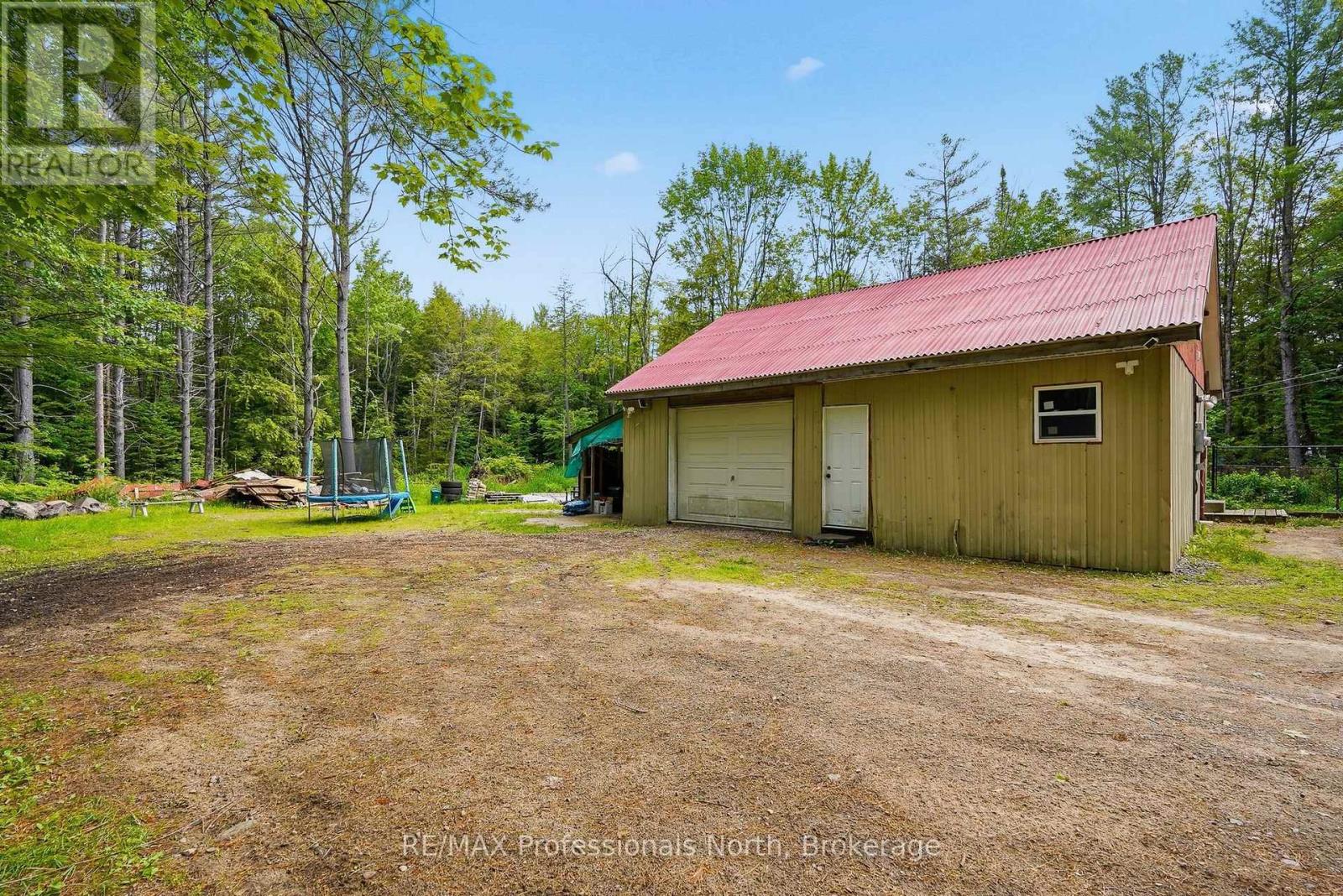 264 STEPHENSON 4 ROAD W - 38