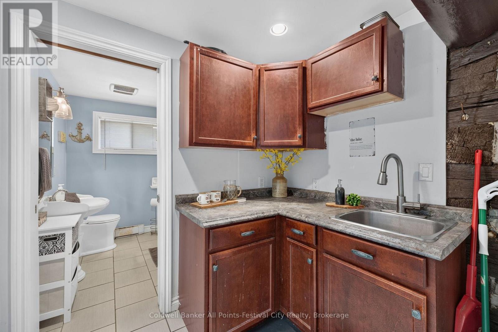 33587 ROWCLIFFE DRIVE - 10