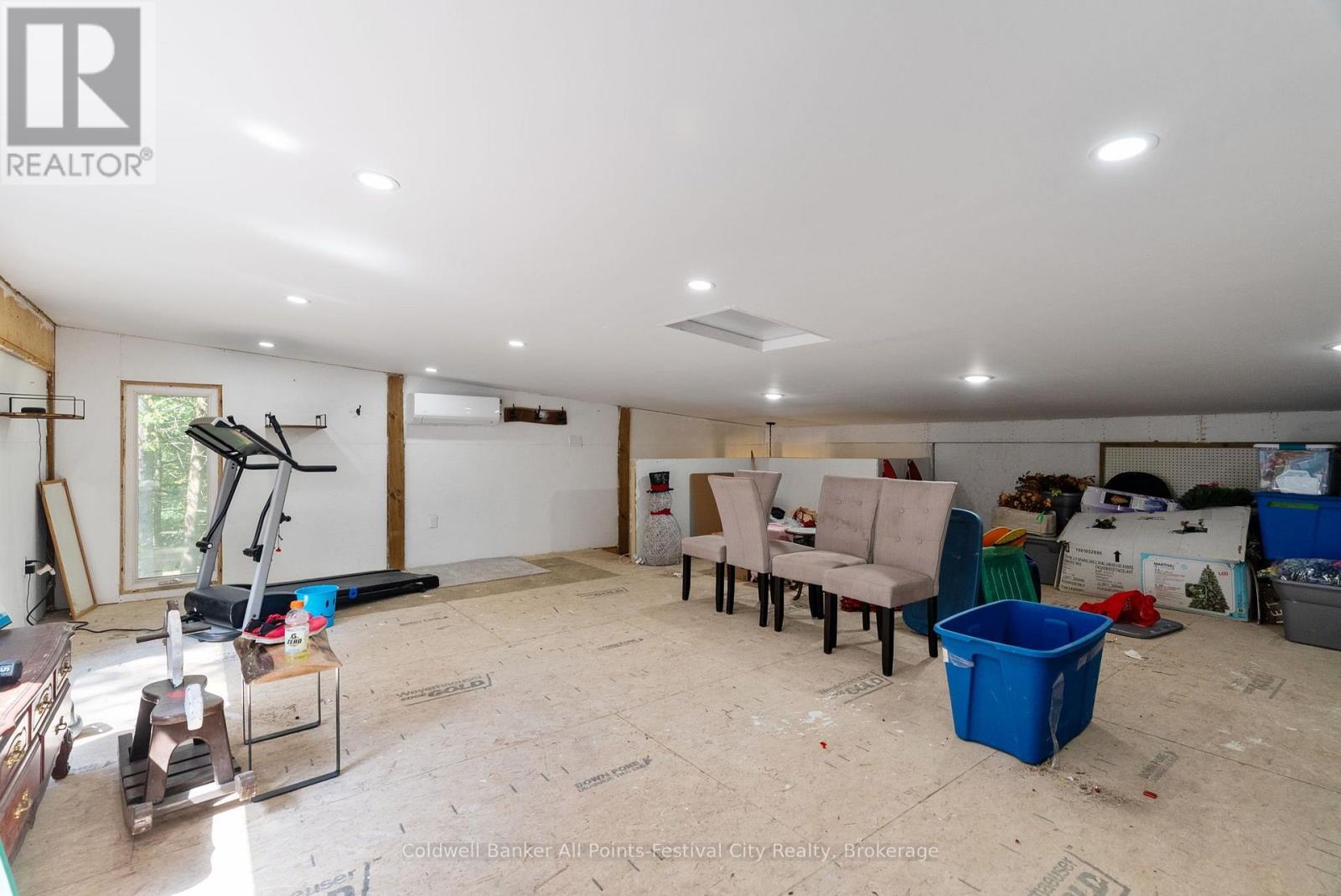 33587 ROWCLIFFE DRIVE - 29