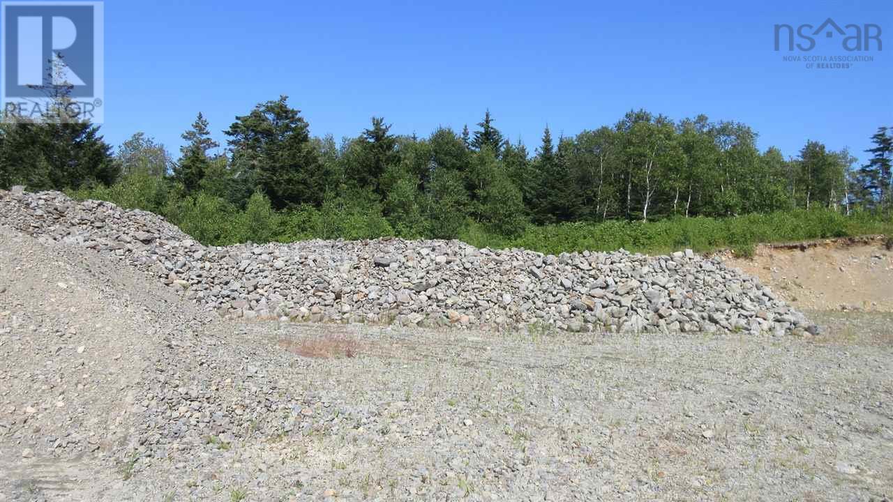 Property 22 of 29 of Highway 101