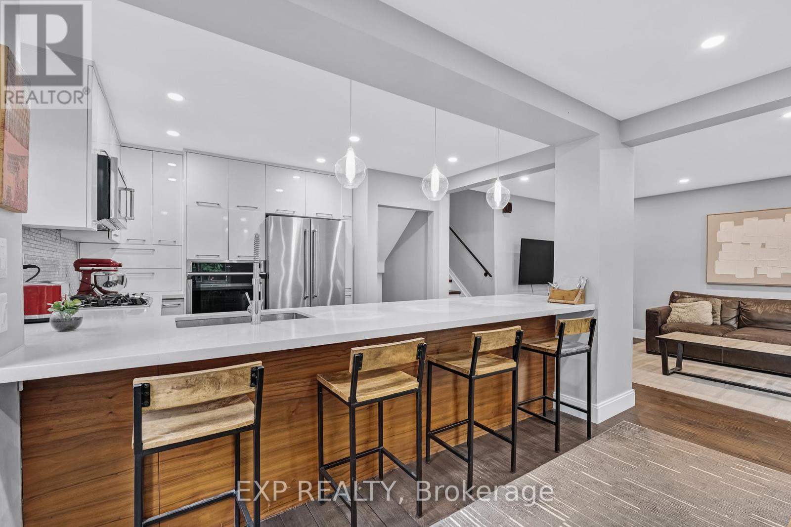 160 COTTONWOOD DRIVE - 10