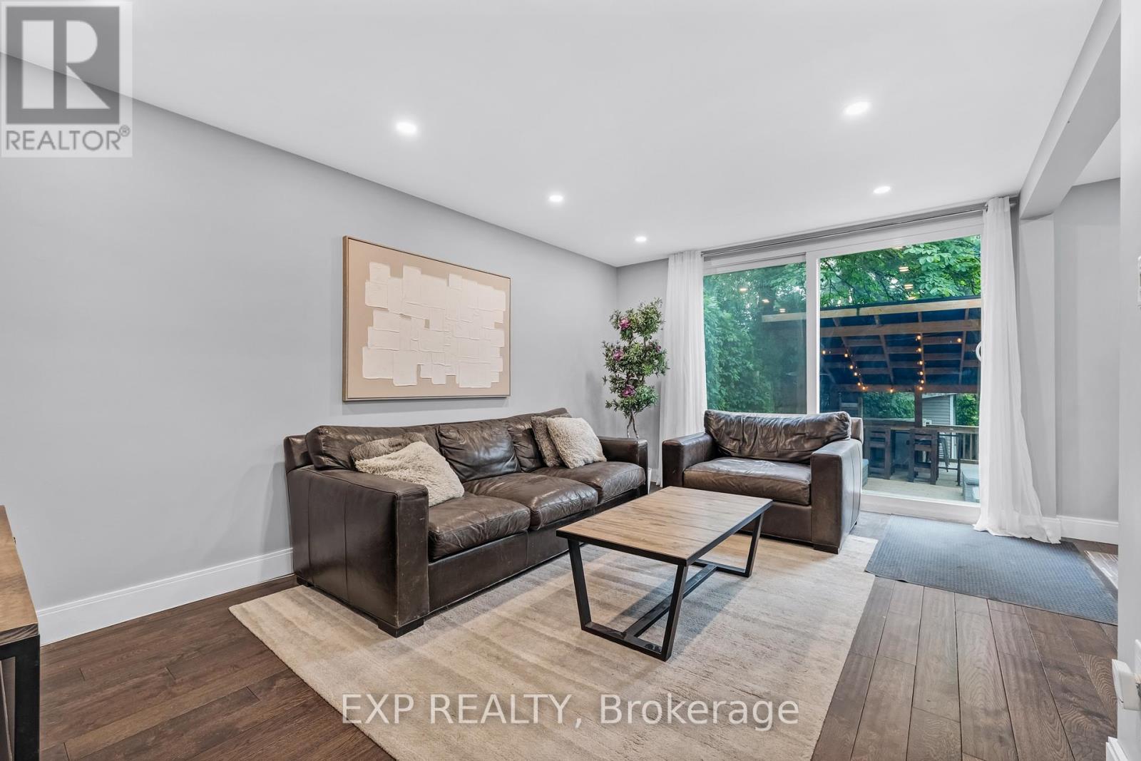 160 COTTONWOOD DRIVE - 11