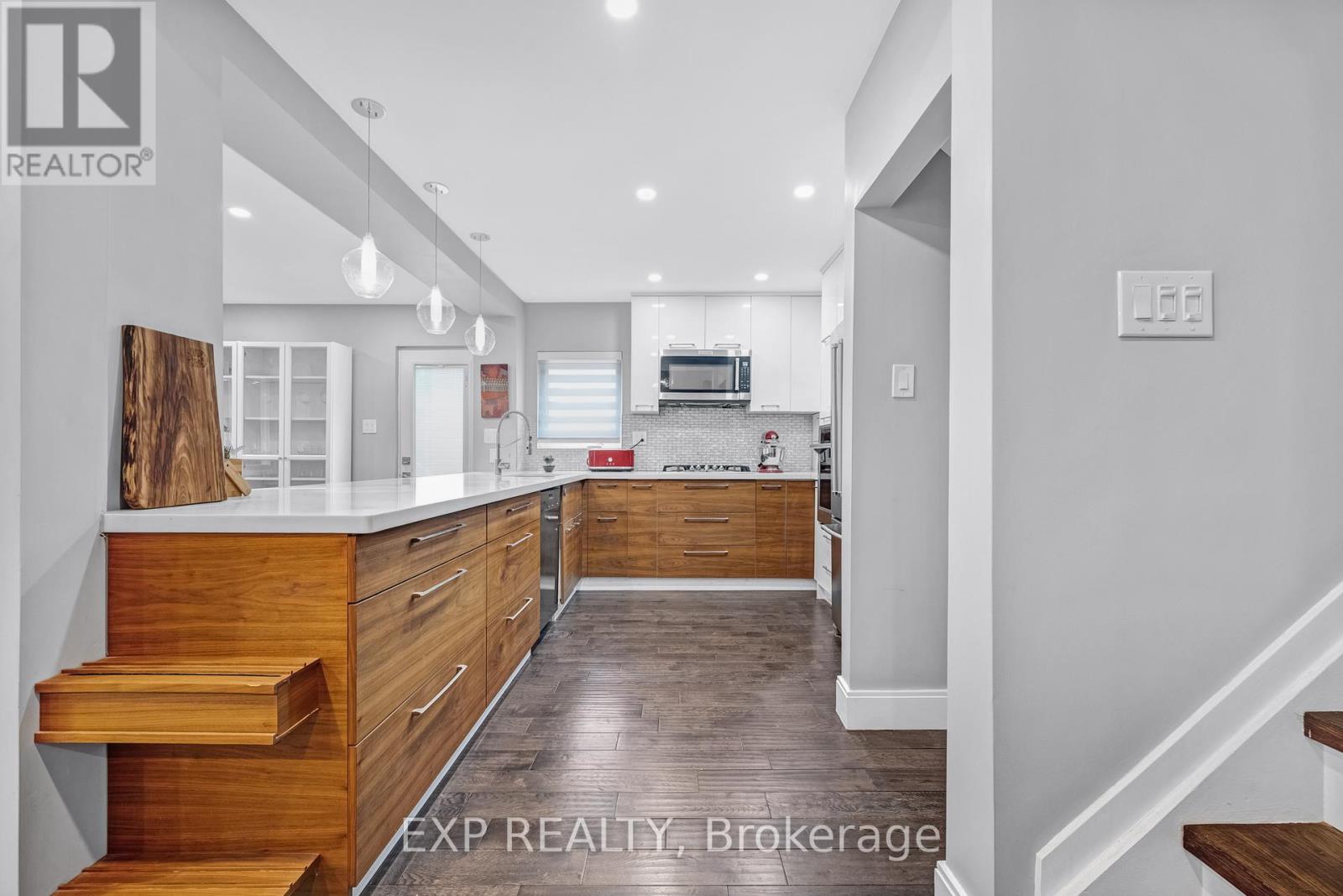 160 COTTONWOOD DRIVE - 5